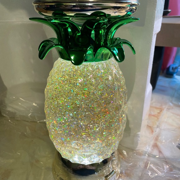 Bath & Body Works Accents New Bath Body Works Gold Pineapple Water